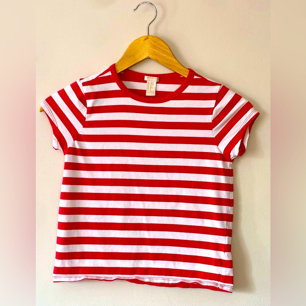 Forever 21 Girls Stripped Red and White Short Sleeve Top